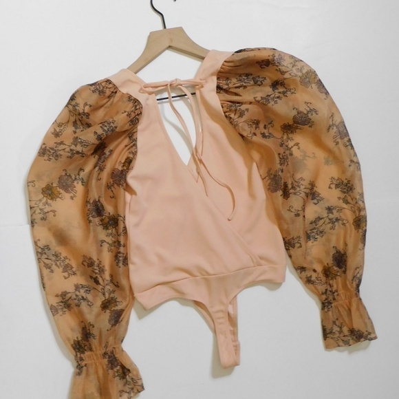 FREE PEOPLE Intimately Floral Puff Sleeve Puff-ect Bodysuit Romantic X-Small - Picture 9 of 15